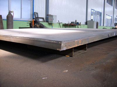 S355J2 hot-rolled steel plate, engineering machinery and structuring steel